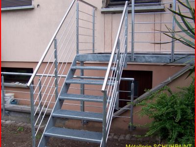 Escalier extérieur proche Colmar Ingersheim 0