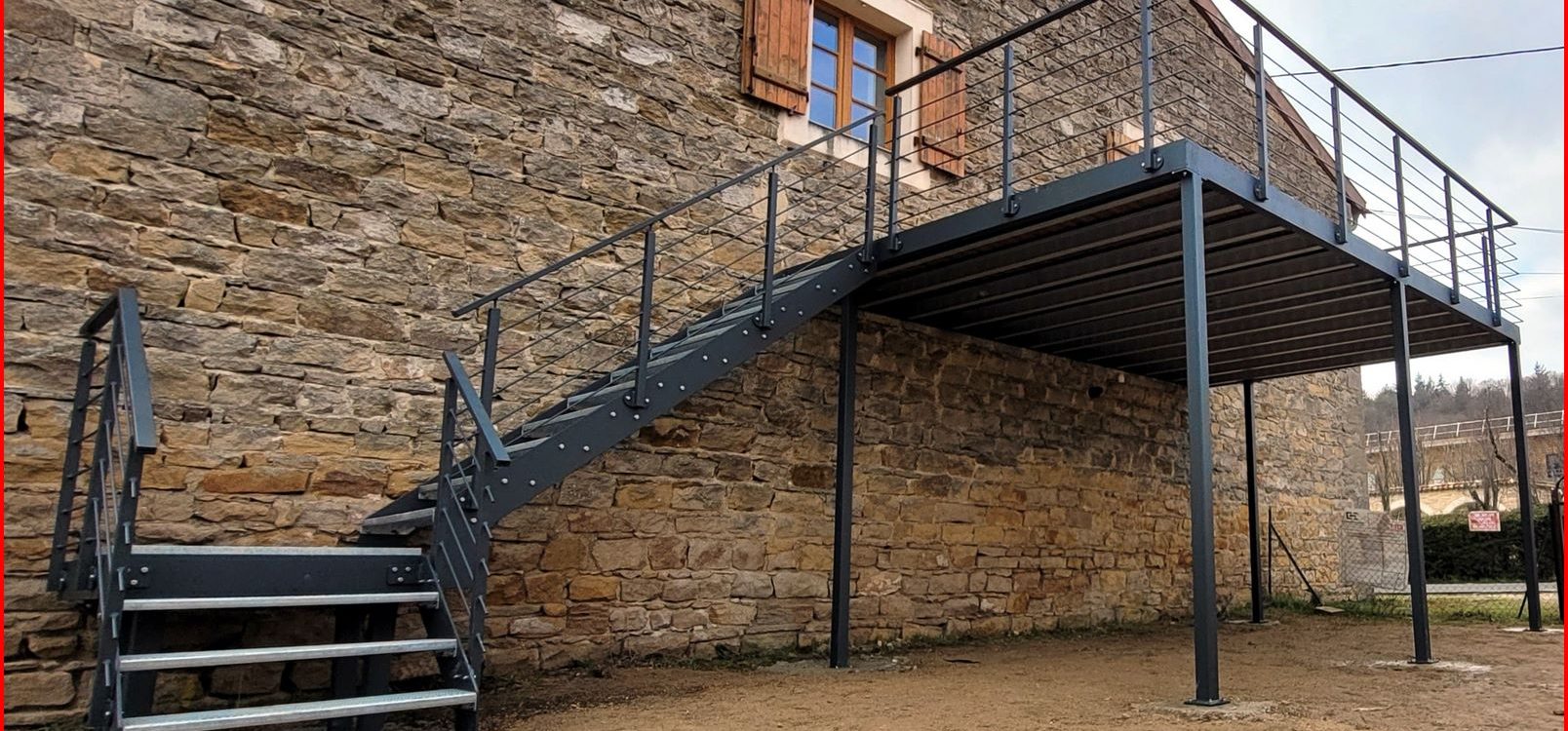 NOS TERRASSES SUR PILOTIS EMBELISSENT LES ANCIENNES BÂTISSES Colmar