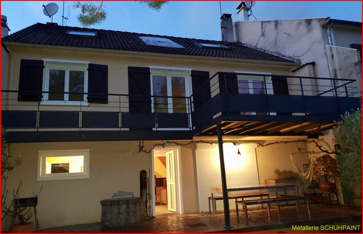 UNE TERRASSE SUR PILOTIS DANS L&#8217;ESSONNE Sainte-Marie-aux-Mines